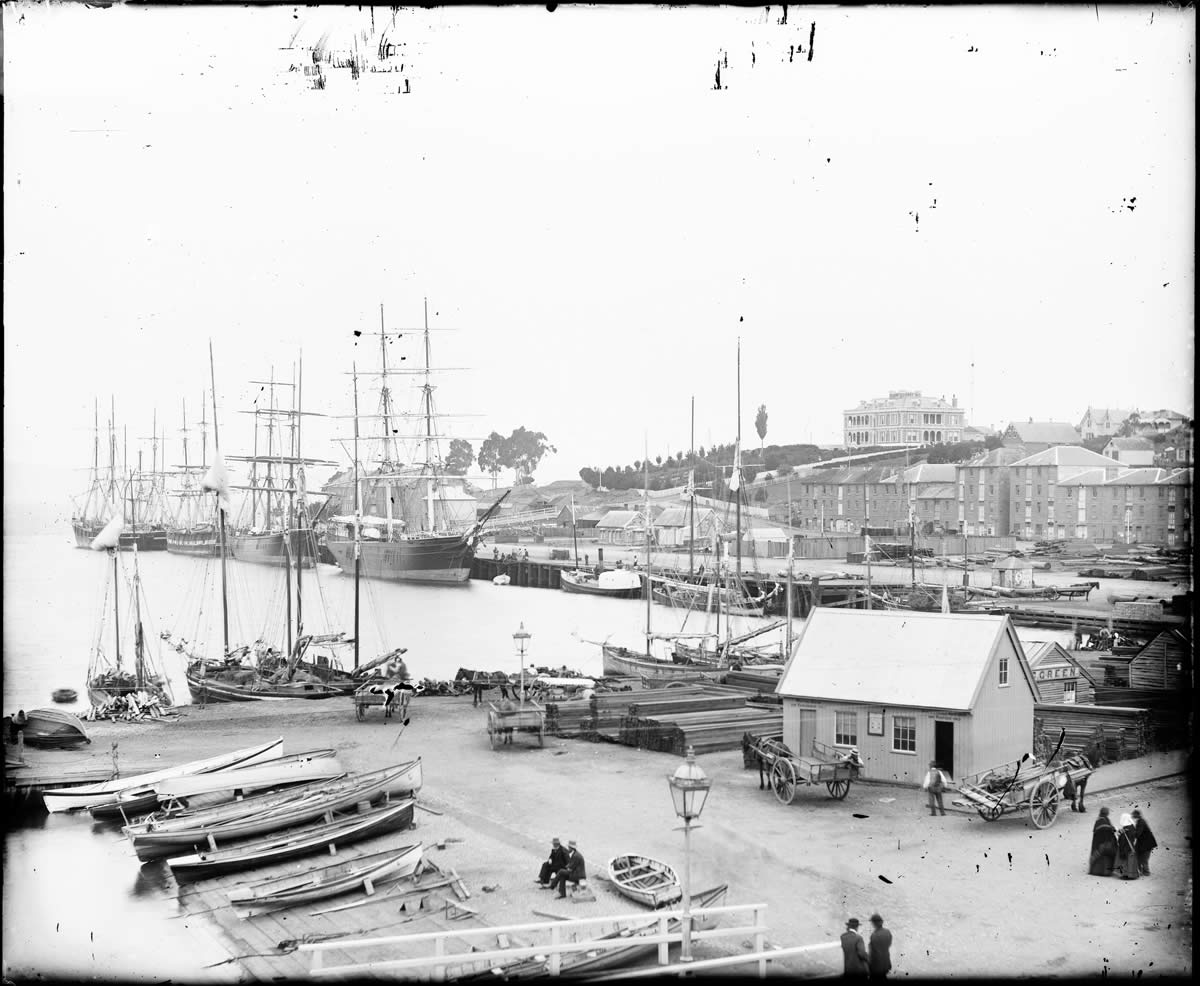 Lenna  and its extensive garden above Waterman’s Dock c1895